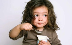 Mulai Usia 1 Tahun Anak Sudah Bisa Diberi Yogurt
