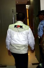 KPK Geledah Ruangan Setya Novanto & Kahar Muzakir