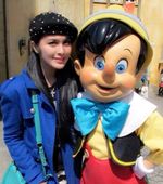 Serunya Sandra Dewi Jalan-jalan ke Jepang