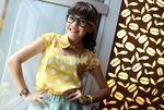 Pose Si Cantik Tasha Said di Atas Vespa