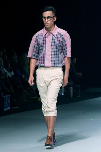 Jakarta, Indonesia - 16 Februari. 3D by Tri Handoko & Dave Hendrik. Indonesia Fashion Week 2013 at Jakarta Convention Center. 16 Februari 2013. Senayan. Jakarta. [Foto: Mohammad Abduh/Wolipop]