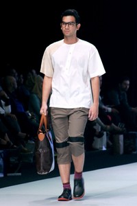 Jakarta, Indonesia - 16 Februari. 3D by Tri Handoko & Dave Hendrik. Indonesia Fashion Week 2013 at Jakarta Convention Center. 16 Februari 2013. Senayan. Jakarta. [Foto: Mohammad Abduh/Wolipop]