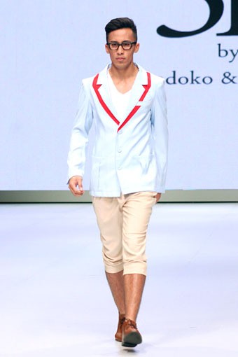 Jakarta, Indonesia - 16 Februari. 3D by Tri Handoko & Dave Hendrik. Indonesia Fashion Week 2013 at Jakarta Convention Center. 16 Februari 2013. Senayan. Jakarta. [Foto: Mohammad Abduh/Wolipop]