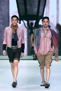 Jakarta, Indonesia - 16 Februari 2013. Deden Siswanto Pinot Noir. Indonesia Fashion Week 2013 at Jakarta Convention Center.  Senayan. Jakarta. [Foto: Mohammad Abduh/Wolipop]