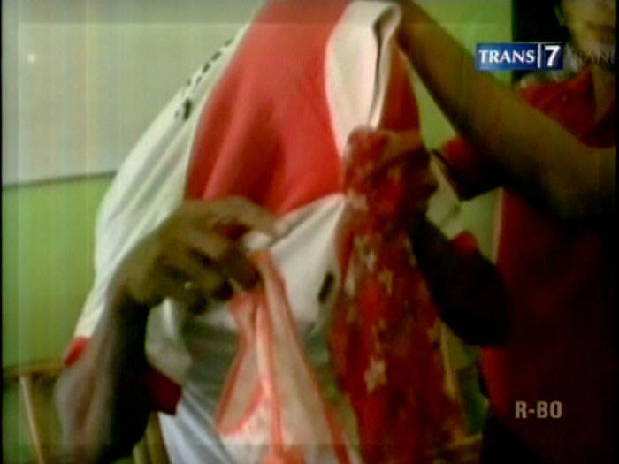 Demi Kesaktian, Pria Curi Underwear Wanita Orange dan Merah