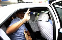 Taufik Ridho meninggalkan gedung KPK. Dalam kasus ini KPK menetapkan empat tersangka, dua sebagai penerima suap yakni Luthfi dan 'kurir'-nya Ahmad Fathanah. Sedangkan tersangka pemberi adalah dua direktur PT Indoguna Utama, Arya Abdy Effendi dan Juard Effendi. Ramses/detikFoto.