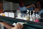 BPOM Uji Makanan di Pasar Perumnas Klender