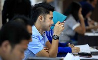 Pesinetron Hengky Kurniawan mengikuti psikotes tersebut. Pada hari sebelumnya, Desy Ratnasari mengikuti tes serupa.