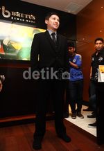 Gading Marten Fitting Baju Pengantin