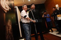 Impian memang nikah di Bali. Nggak jadi pajangan dua jam karena akan ribet. Kayak pesta taman, pengantin yang mingle ke tamu, ungkap Gading.