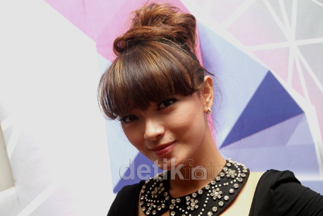 Zaskia Gotik Makin Cantik