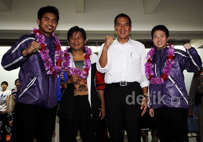 Ketum PBSI Sambut Kedatangan Juara All England
