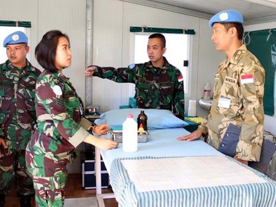 RS Level II Naqoura Periksa Klinik Satgas Indobatt