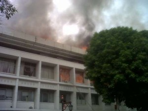 Api di Gedung Setneg Padam, Petugas Masih Lakukan Proses Pendinginan