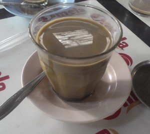 Wajib Coba, Tradisi Minum Kopi Khas Makassar