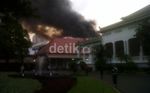 Gedung Sekretariat Negara Terbakar