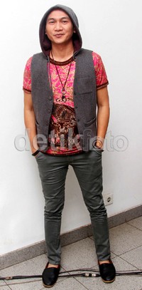 Anji tampak santai. Gusmun/detikFoto.