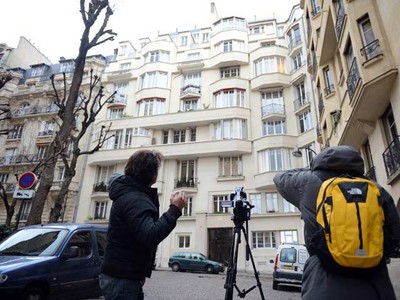 Apartemen Bos IMF Digeledah Polisi