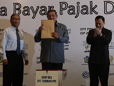 SBY Serahkan SPT