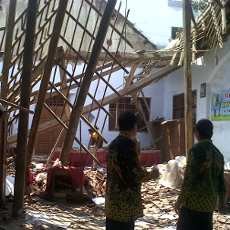 Sebuah Bangunan di SMAN 1 Pasuruan Berusia 1 Abad Ambruk
