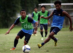Timnas Indonesia melakukan latihan di Lapangan Sutasoma 77, Halim Perdanakusuma, Jakarta.