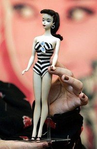 7 Boneka Barbie Termahal, Ada yang Seharga Rumah Miliaran 