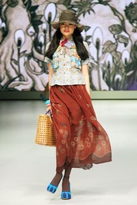 Jakarta, Indonesia - 17 Februari. Lennor by Lenny Agustin. Indonesia Fashion Week 2013 at Jakarta Convention Center. 17 Februari 2013. Senayan. Jakarta. [Foto: Mohammad Abduh/Wolipop]