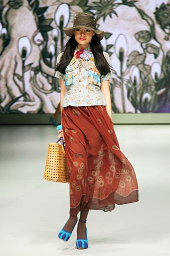 Jakarta, Indonesia - 17 Februari. Lennor by Lenny Agustin. Indonesia Fashion Week 2013 at Jakarta Convention Center. 17 Februari 2013. Senayan. Jakarta. [Foto: Mohammad Abduh/Wolipop]