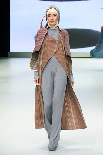 Jakarta, Indonesia - 17 Februari 2013. Reneo by Irna Mutiara Treasure Trove. Indonesia Fashion Week 2013 at Jakarta Convention Center. Senayan. Jakarta. [Foto: Mohammad Abduh/Wolipop]