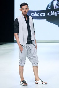 Jakarta, Indonesia - 16 Februari 2013. Oka Diputra Indonesia Fashion Week 2013 at Jakarta Convention Center. Senayan. Jakarta. [Foto: Mohammad Abduh/Wolipop]