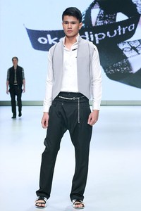 Jakarta, Indonesia - 16 Februari 2013. Oka Diputra Indonesia Fashion Week 2013 at Jakarta Convention Center. Senayan. Jakarta. [Foto: Mohammad Abduh/Wolipop]