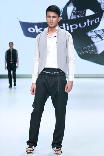 Jakarta, Indonesia - 16 Februari 2013. Oka Diputra Indonesia Fashion Week 2013 at Jakarta Convention Center. Senayan. Jakarta. [Foto: Mohammad Abduh/Wolipop]