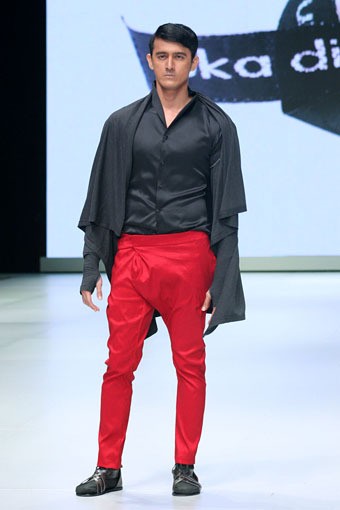 Jakarta, Indonesia - 16 Februari 2013. Oka Diputra Indonesia Fashion Week 2013 at Jakarta Convention Center. Senayan. Jakarta. [Foto: Mohammad Abduh/Wolipop]