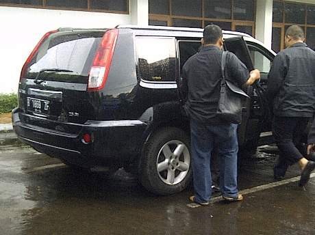 Gunakan Mobil X-Trail, Hakim ST Digiring KPK dari PN Bandung