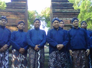 Kunjungi Yogyakarta, Menhan Malaysia Ziarah ke Makam Sultan Agung