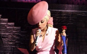 Setelah Operasi Pinggul, Lady Gaga Siap Kembali Bekerja