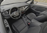 KIA Carens, Rajanya Hutan Aspal