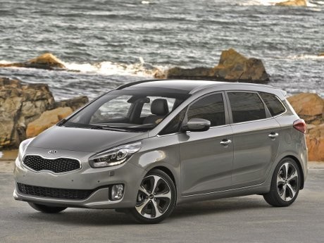 KIA Carens, Rajanya Hutan Aspal