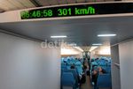 Merasakan Sensasi Kereta Magnet di Shanghai