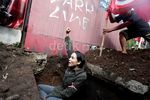 Kritik SBY, Gadis Cantik Kubur Diri