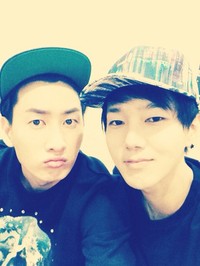 SS5 D-4 !! Eunhyuk and Yesung - Two dancing guy , tulis Yesung lewat akun Twitternya. (Twitter)