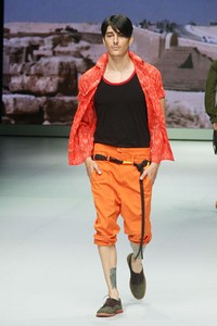 Jakarta, Indonesia - 16 Februari. Dwico by Dwi Iskandar New Beginning. Indonesia Fashion Week 2013 at Jakarta Convention Center. 16 Februari 2013. Senayan. Jakarta. [Foto: Mohammad Abduh/Wolipop]