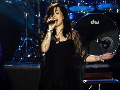 Aksi Demi Lovato di Jakarta