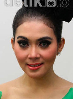 5 Hal yang Membuat Syahrini Dikritik Saat Jadi Juri IMB