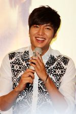 Keramahan Lee Min Ho di Jumpa Pers Fanmeeting Jakarta