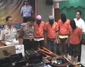 Empat Pelaku Sindikat Pembobol Toko dan Brankas Digulung