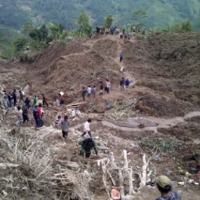 Satu Keluarga Jadi Korban Tewas Longsor di Cililin 