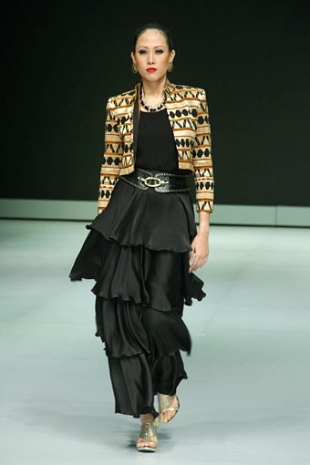 Jakarta, Indonesia - 17 Februari. Poppy Dharsono Indonesia Modern Classic Archipelago. Indonesia Fashion Week 2013 at Jakarta Convention Center. 17 Februari 2013. Senayan. Jakarta. [Foto: Mohammad Abduh/Wolipop]