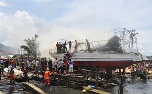 Kapal Pesiar Terbakar di Sibolga, Sumut