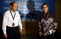 Penyidik KPK, Novel Baswedan didampingi Juru Bicara KPK Johan Budi menjadi narasumber diskusi media. Ramses/detikFoto.